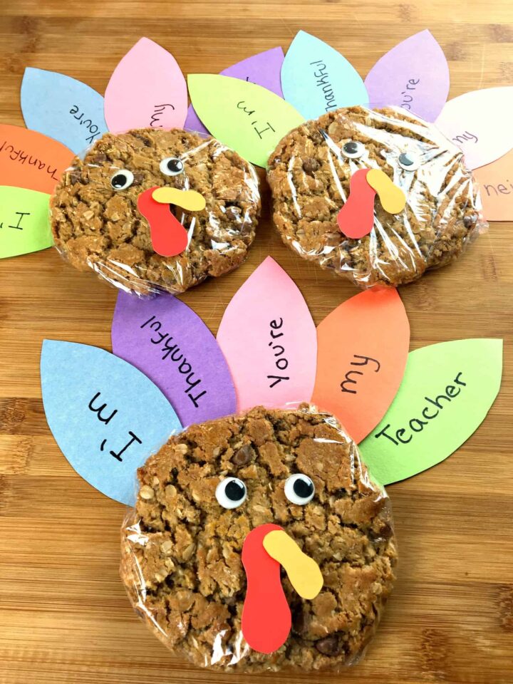 Thanksgiving turkey cookie craft with thankful feathers
