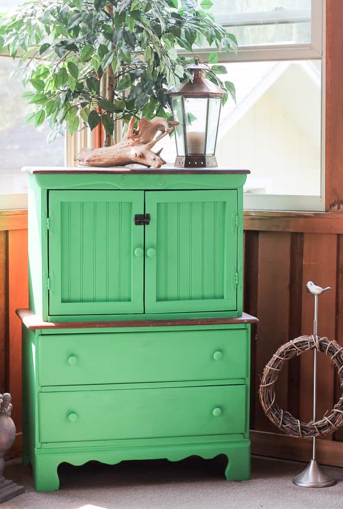 correct way to paint 2 tone furniture